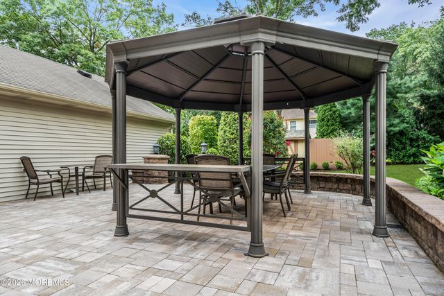 10 Cottonwood Drive, Jackson, NJ 08527
