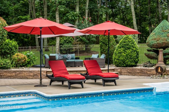 10 Cottonwood Drive, Jackson, NJ 08527