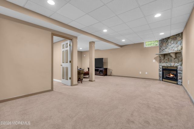 10 Cottonwood Drive, Jackson, NJ 08527