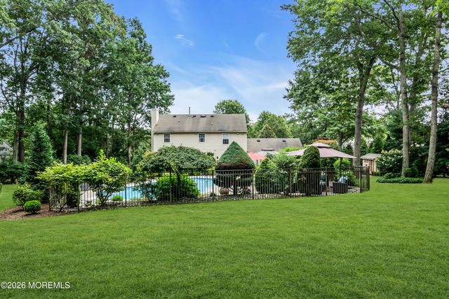10 Cottonwood Drive, Jackson, NJ 08527