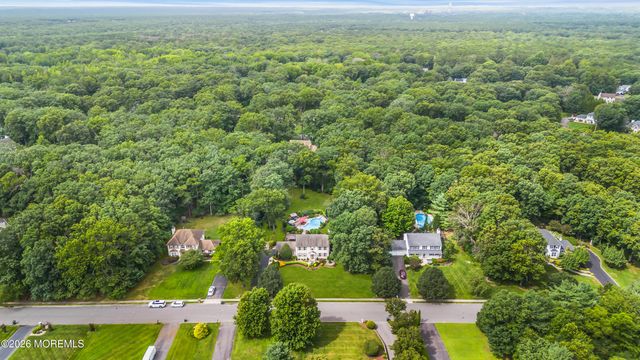 10 Cottonwood Drive, Jackson, NJ 08527