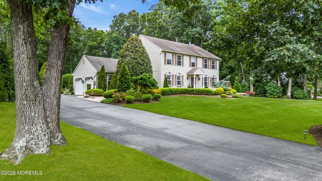10 Cottonwood Drive, Jackson, NJ 08527