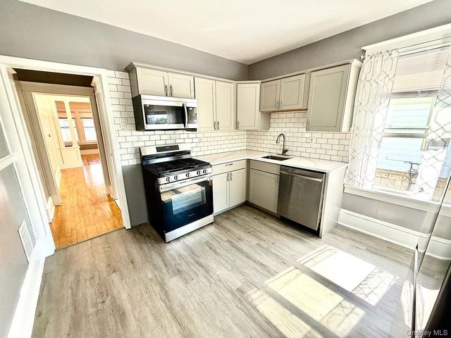 30 Manitou Avenue 2, Poughkeepsie, NY 12603