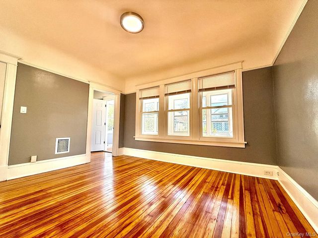 30 Manitou Avenue 2, Poughkeepsie, NY 12603
