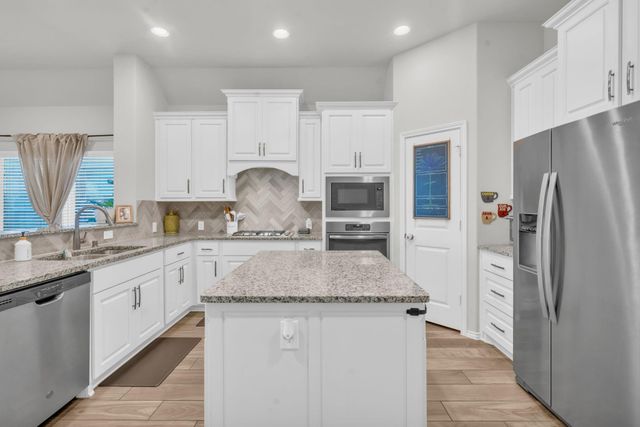 24247 Via Vitani Drive, Richmond, TX 77406