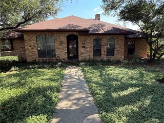 2408 Castle Street, Irving, TX 75038