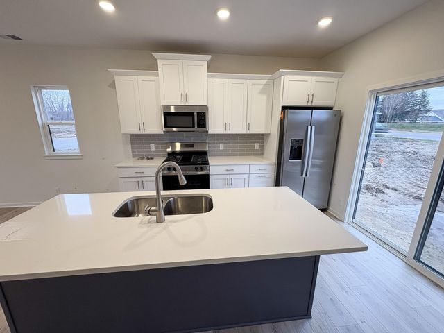 2817 Foxglove Lane, Kentwood, MI 49512