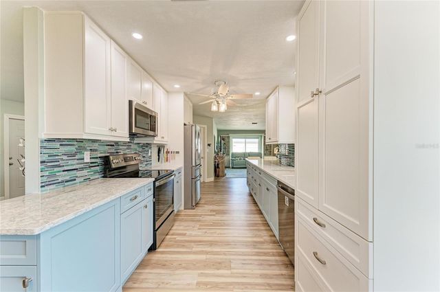 22391 NEW YORK AVENUE, Port Charlotte, FL 33952