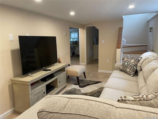 40 Malone Avenue, Long Beach, NY 11561
