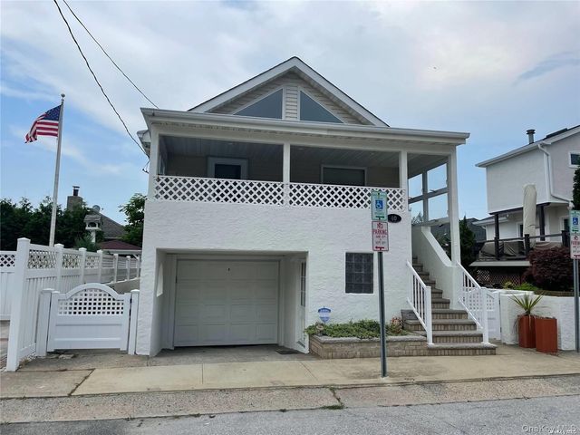 40 Malone Avenue, Long Beach, NY 11561