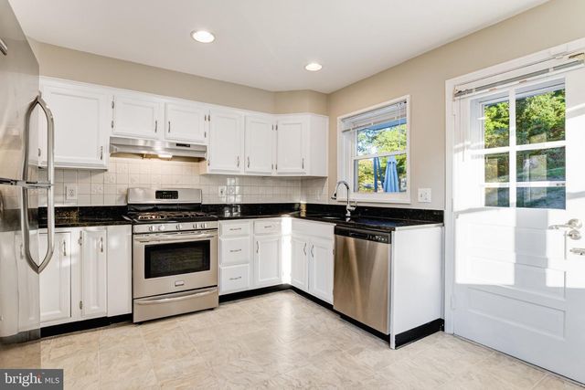 6209 SANDLIN CT, Alexandria, VA 22310