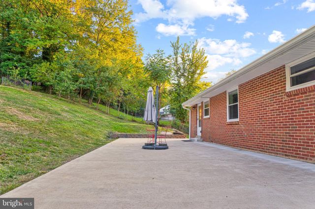 6209 SANDLIN CT, Alexandria, VA 22310