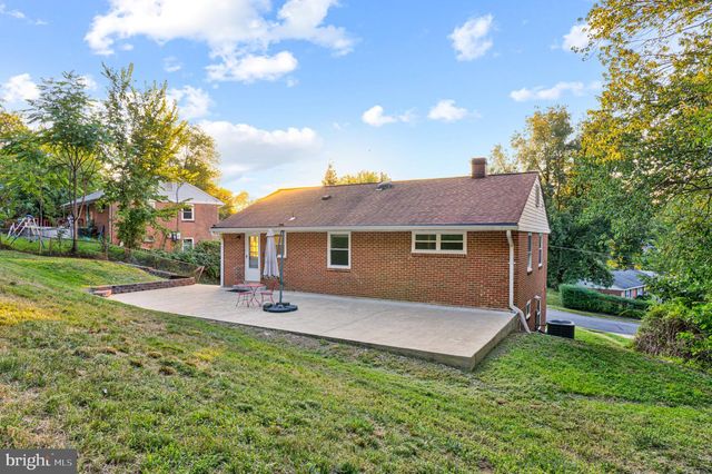 6209 SANDLIN CT, Alexandria, VA 22310