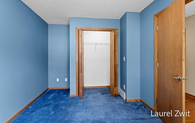 17020 Grandview Drive, Ferrysburg City, MI 49456