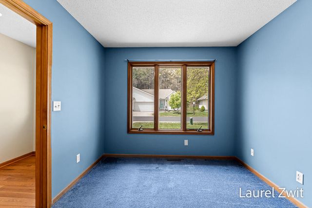 17020 Grandview Drive, Ferrysburg City, MI 49456