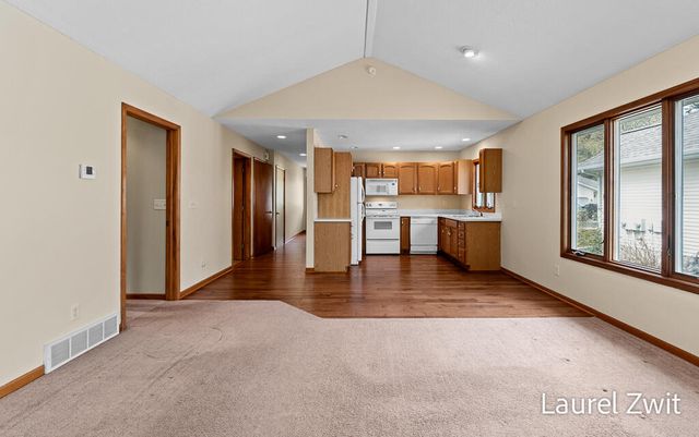 17020 Grandview Drive, Ferrysburg City, MI 49456