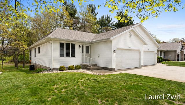 17020 Grandview Drive, Ferrysburg City, MI 49456