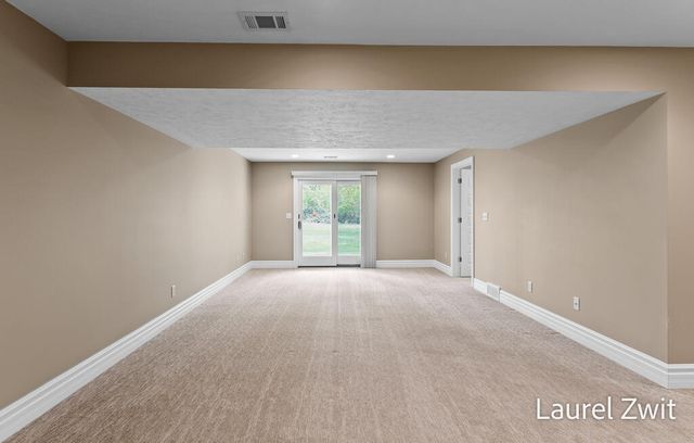 17020 Grandview Drive, Ferrysburg City, MI 49456