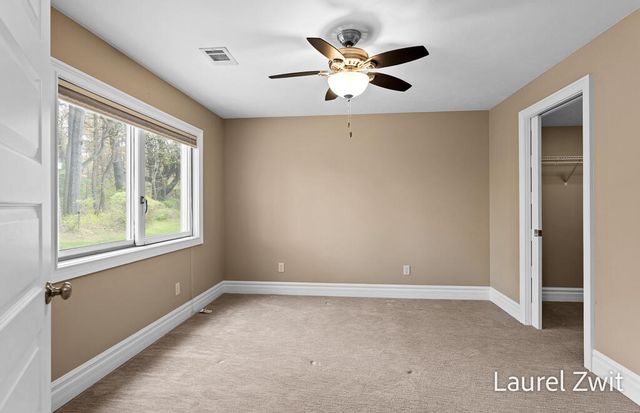17020 Grandview Drive, Ferrysburg City, MI 49456