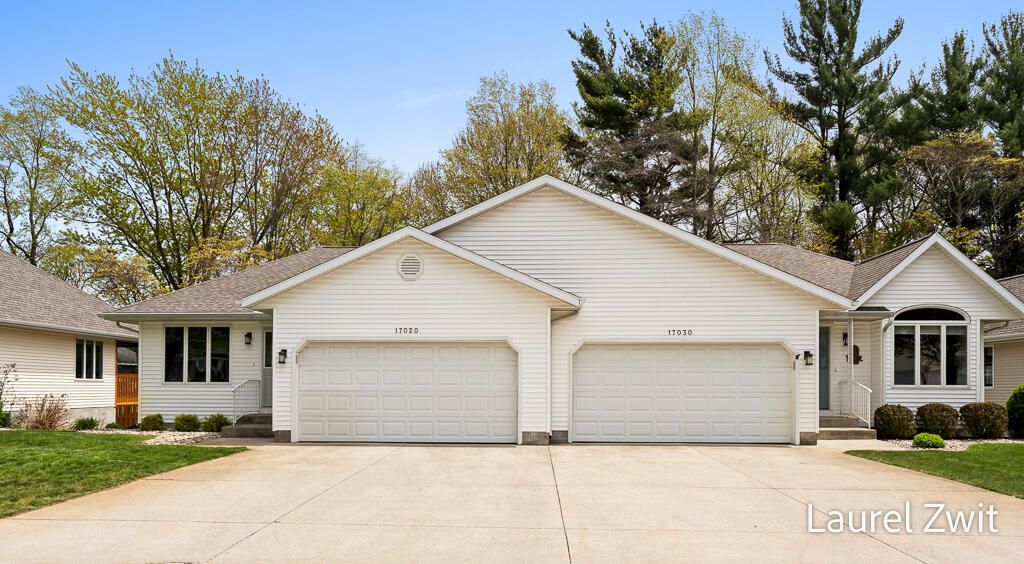 17020 Grandview Drive, Ferrysburg City, MI 49456
