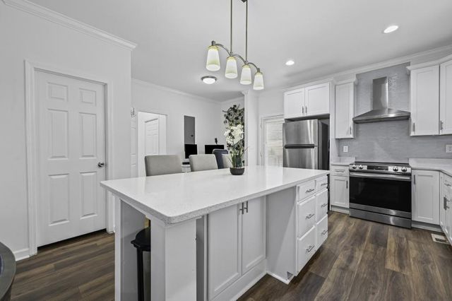 1986 Memorial Drive SE, Atlanta, GA 30317