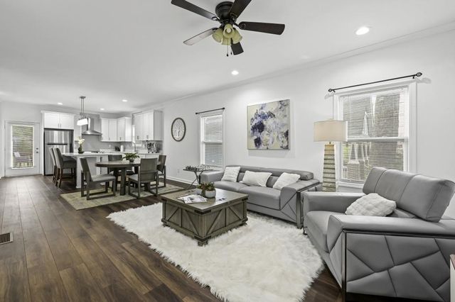 1986 Memorial Drive SE, Atlanta, GA 30317