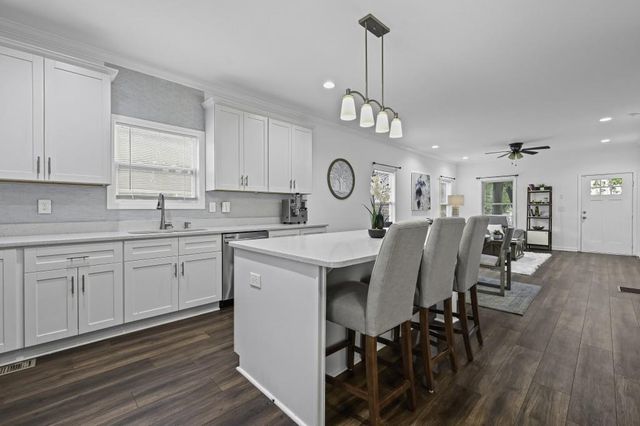 1986 Memorial Drive SE, Atlanta, GA 30317