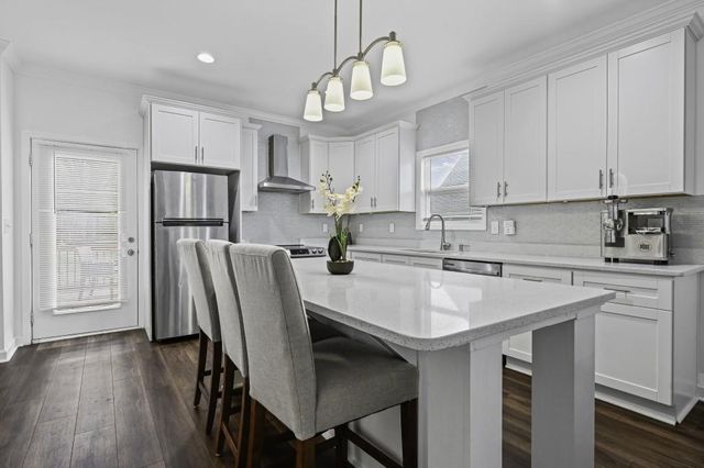 1986 Memorial Drive SE, Atlanta, GA 30317