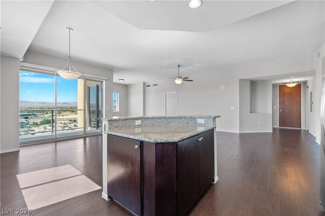 8255 Las Vegas Boulevard 1321, Las Vegas, NV 89123