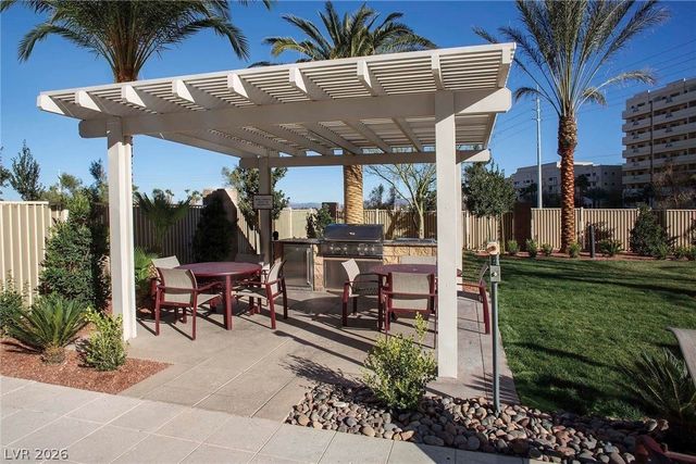 8255 Las Vegas Boulevard 1321, Las Vegas, NV 89123