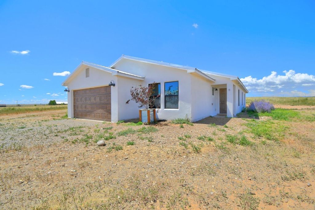 11 Huston Road, Edgewood, NM 87015