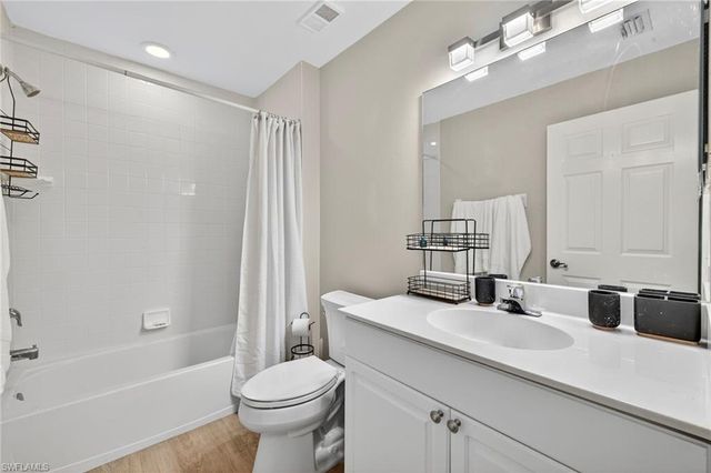 1090 Egrets Walk CIR # 102, Naples, FL 34108