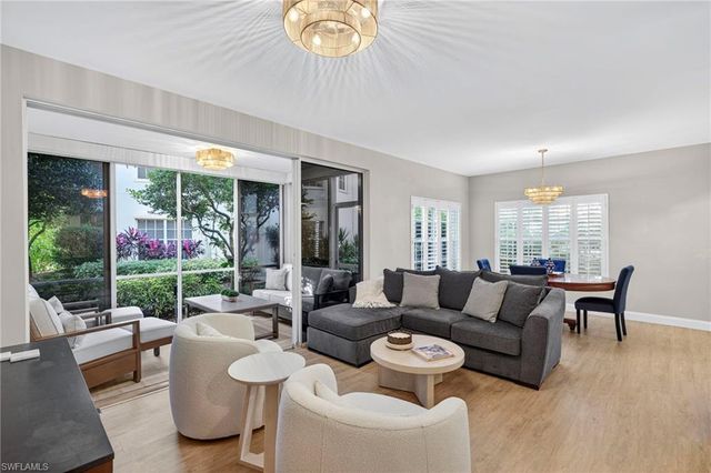 1090 Egrets Walk CIR # 102, Naples, FL 34108