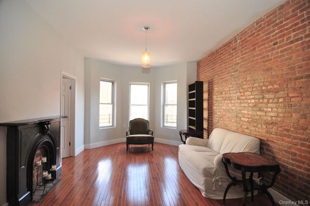 506 E 188th Street, Bronx, NY 10458