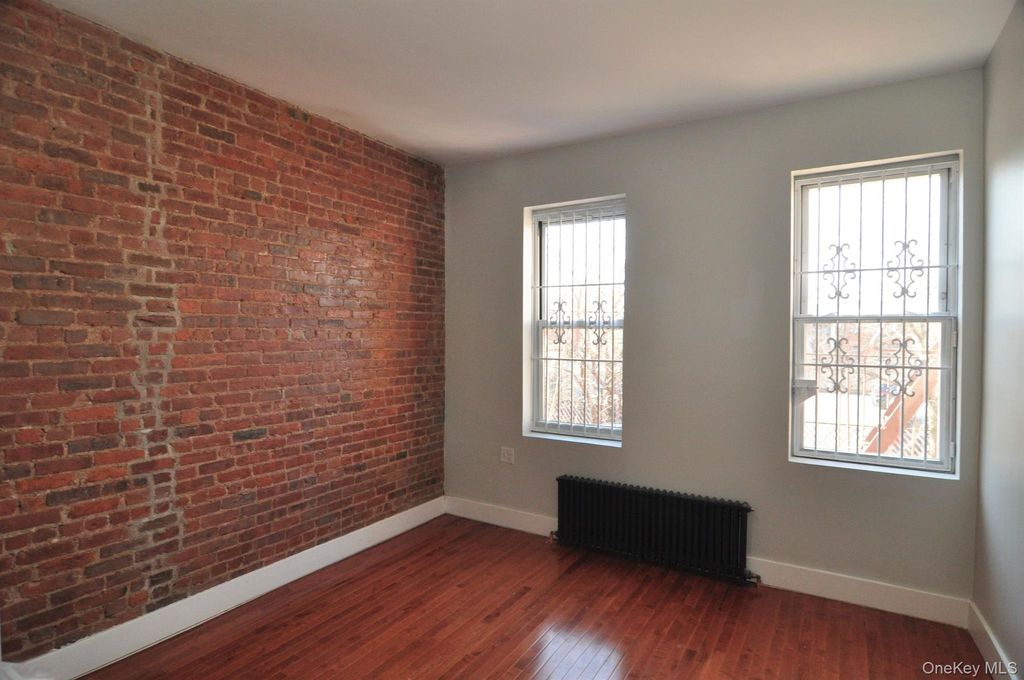 506 E 188th Street, Bronx, NY 10458 — photo 4