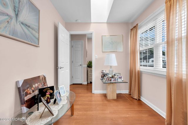 16 Avenue A, Helmetta, NJ 08828