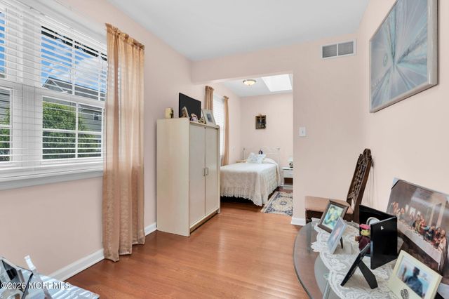 16 Avenue A, Helmetta, NJ 08828