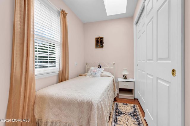 16 Avenue A, Helmetta, NJ 08828
