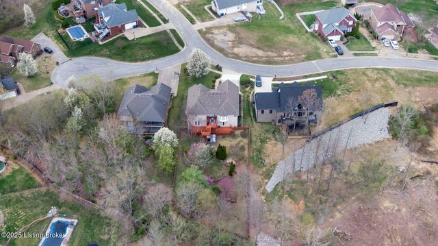 4420 Stone Wynde Dr, Louisville, KY 40272