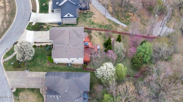 4420 Stone Wynde Dr, Louisville, KY 40272