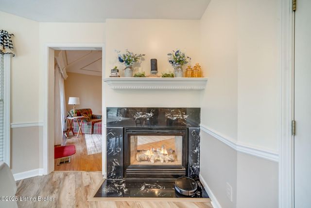 4420 Stone Wynde Dr, Louisville, KY 40272