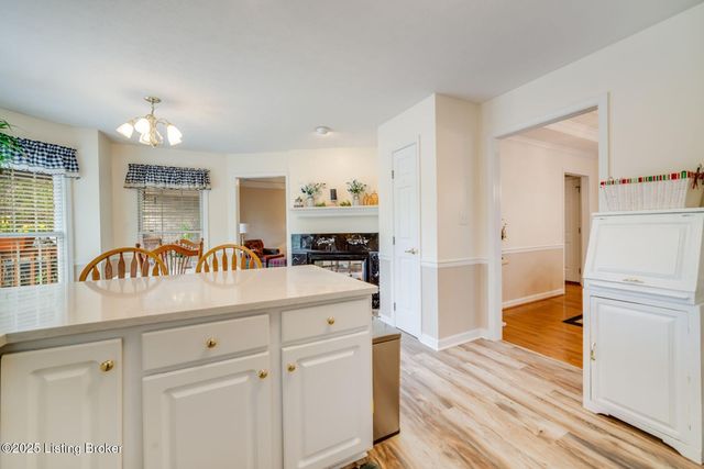 4420 Stone Wynde Dr, Louisville, KY 40272