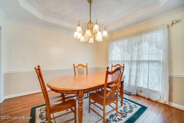 4420 Stone Wynde Dr, Louisville, KY 40272