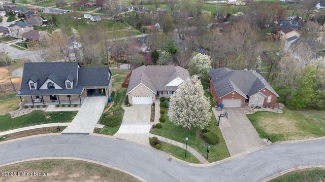 4420 Stone Wynde Dr, Louisville, KY 40272