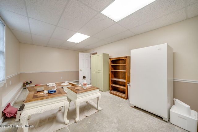 4420 Stone Wynde Dr, Louisville, KY 40272