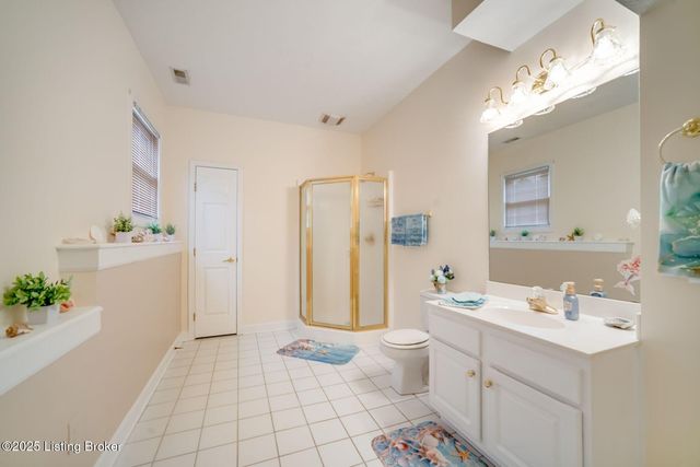 4420 Stone Wynde Dr, Louisville, KY 40272