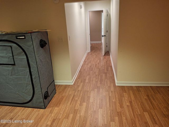 4420 Stone Wynde Dr, Louisville, KY 40272