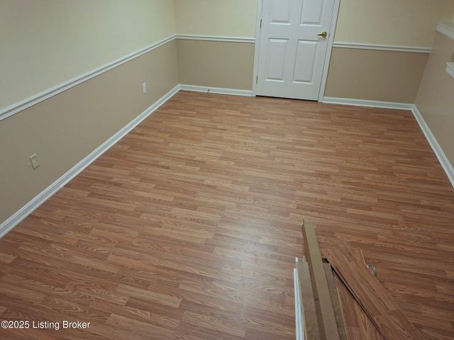 4420 Stone Wynde Dr, Louisville, KY 40272