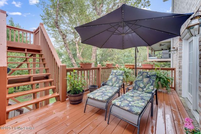 4420 Stone Wynde Dr, Louisville, KY 40272