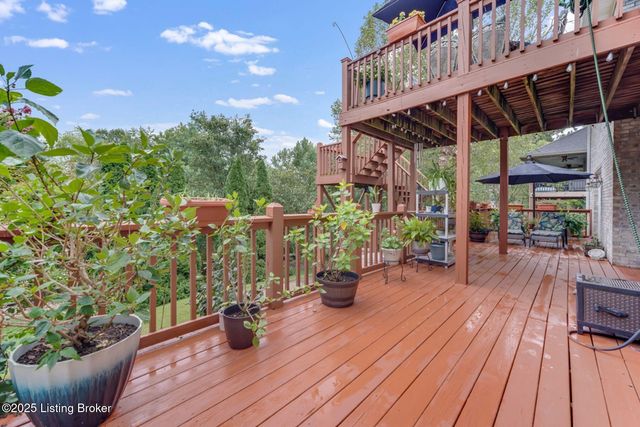 4420 Stone Wynde Dr, Louisville, KY 40272